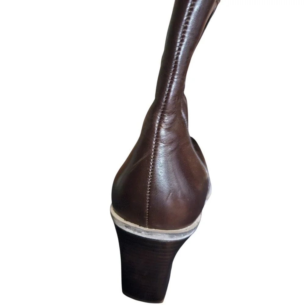 Cole Haan 9.5 B Boots 9½ B, 2053 Leather Heeled Narrow Country Brown  Zip Read